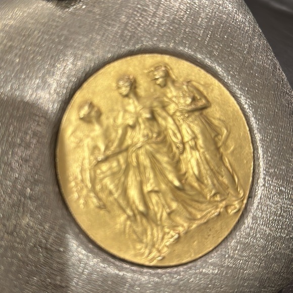 Rosenfeld Vintage Gilt Metal Purse 5 1/2” x 5 1/2” - Picture 6 of 11